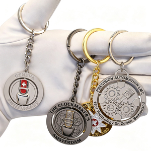 Porte Cles Personnalise En Email Doux Alliage De Zinc Karate Astronaute Souvenir De Voyage Cadeau Publicitaire Monde - Product Image 5