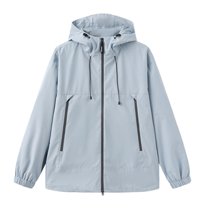 Chaqueta personalizada con logo para hombre y mujer, deportiva, de una sola capa, repelente al agua, informal, estilo Joker, de alta calidad, para primavera y otoño. - Product Image 2