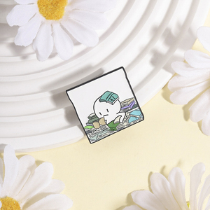 Spilla in smalto con personaggio dei cartoni animati 'Drowning in Books', graziosa figura bianca semplice circondata da libri impilati, spilla da bavero, gioiello, regalo - Product Image 2