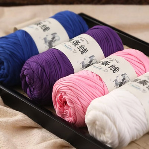 Bán Buôn 200G Lớn Cuộn T-Shirt Sợi <span class=keywords><strong>Polyester</strong></span> Độ Đàn Hồi Cao Chủ Đề Crochet Túi <span class=keywords><strong>Spaghetti</strong></span> T Áo Sơ Mi Sợi Crochet - Product Image 3