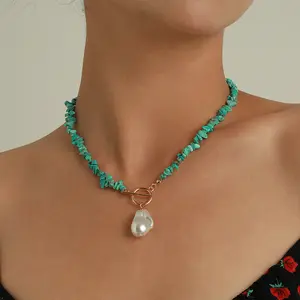 Collana con fibbia OT in pietra preziosa di ghiaia naturale moda europea e americana collane girocollo con ciondolo con perle d'imitazione barocche