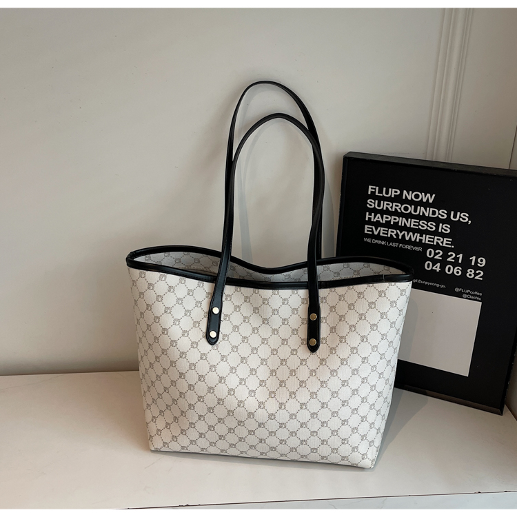 กระเป๋าโท้ท PU ขนาด 3-42*14*30 ซม.
