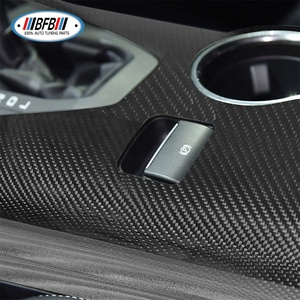 Cubierta Decorativa para Panel de Cambio de Marchas de Consola de Fibra de Carbono Real para <span class=keywords><strong>Ford</strong></span> Mustang 2024+ - Product Image 3