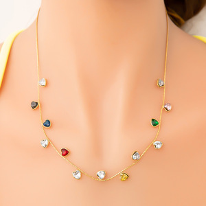 Collar de cristal con forma de corazón, cadena de oro, colgante multicolor, cadena para clavícula de uso diario - Product Image 1