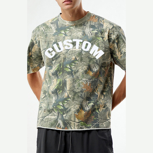 Футболка оверсайз из мягкого чесаного хлопка с эффектом выцветания, с заниженной линией плеча, с цифровым принтом Realtree Camo - Product Image 1