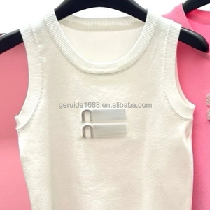 Abbigliamento firmato all'ingrosso estate senza maniche lavorato a maglia Top corto ricamato moda marca <span class=keywords><strong>canotta</strong></span> donna - Product Image 5