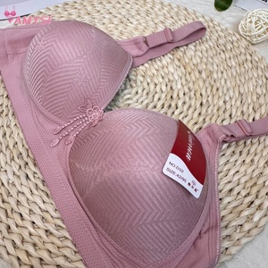 Yiwu Amysi 32 #, sujetadores de verano de venta rápida para mujer, correas ajustables sin alambre, transpirable, patrón sólido, logotipo de <span class=keywords><strong>Copa</strong></span>, tallas grandes y finas - Product Image 4