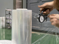 Emballage en plastique Offre Spéciale Emballage de rouleau de film étirable pour le rembobinage et la logistique Matériaux multifonctionnels transparents