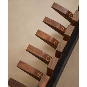 رف مناشف ملابس خشبي حديث متعدد الوظائف من خشب الجوز الصلب من شمال الولايات المتحدة مثبت على الحائط بتصميم بسيط على شكل بيانو - Product Image 5