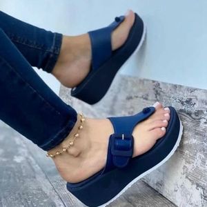 <span class=keywords><strong>Tongs</strong></span> <span class=keywords><strong>compensées</strong></span> décontractées en PU rouge pour femme, nouvelle collection printemps, grande taille, à talon haut et effet rehausseur, style bouche de poisson - Product Image 2
