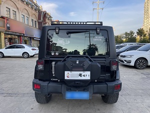 Venta al por mayor <span class=keywords><strong>Jeep</strong></span> <span class=keywords><strong>Wrangler</strong></span> 2014 Diesel 2,8 SUV Coche Usado 4WD5 - Product Image 4