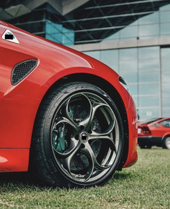 Ror <span class=keywords><strong>Alfa</strong></span> Romeo <span class=keywords><strong>Giulia</strong></span> actualización 5,0 guardabarros de trébol de cuatro hojas guardabarros original de fábrica - Product Image 5