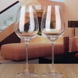 शादी की पार्टी के लिए थोक साफ़ वाइन ग्लास गॉब्लेट शैम्पेन सीसा रहित क्रिस्टल साफ़ रेड वाइन ग्लास पीने का ग्लासवेयर