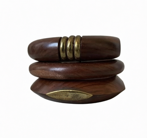 Bracelets en bois faits à la main avec des éléments en laiton, lot de 3 bracelets fabriqués en Inde à prix avantageux, vente en gros. - Product Image 1