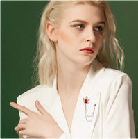Haute qualité chemise décoration métal Clip Tailcoat collier broche broche costume broche Badge avec chaîne boucle chaîne collier Flip