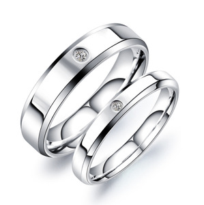 Anéis de Casal Minimalistas com Borda Chanfrada e Diamantes Incrustados, Design Moderno que Não Desbota, Joias de Anéis de Diamante para Homens e Mulheres - Product Image 1