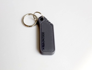 GETSMART Vente directe usine Porte-clés ABS de type ouvert étanche 13,56 MHz RFID Protocole ISO14443 Porte-clés en époxy pour accès hôtelier - Product Image 4