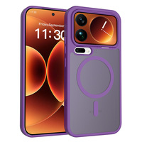 Funda protectora semitransparente a prueba de golpes con textura mate y adsorción magnética, aplicable para Xiaomi 17/17 Pro Max