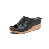 Yasirun Sandales à talons compensés pour femmes, en microfibre noire, à bout ouvert, chaussures confortables à enfiler pour un usage décontracté 5055-3