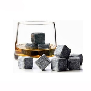 Pierres de <span class=keywords><strong>whisky</strong></span> en stéatite de luxe de haute qualité Logo gravé au Laser glaçon accessoires de boisson de refroidissement pour <span class=keywords><strong>whisky</strong></span> irlandais - Product Image 3