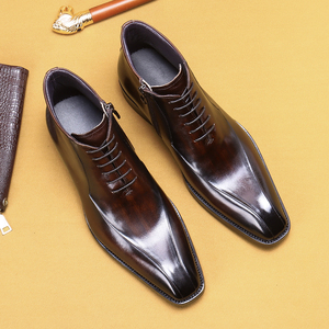 Bottes Chelsea pour hommes en cuir véritable de haute qualité, fabriquées à la main, avec lettres gravées, style britannique, pour affaires et occasions formelles - Product Image 4