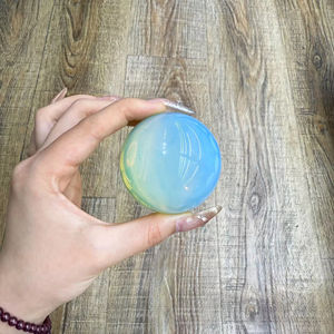 Venta al por Mayor de Esferas de Ópalo Natural Transparente, Piedras Preciosas Pulimentadas, Bolas de Cuarzo Ópalo para Decoración del Hogar y Regalos - Product Image 5