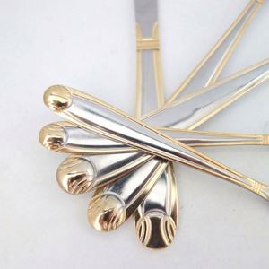 Offre Spéciale – Prix de Gros – Ensemble de Couverts en Acier Inoxydable Style Classique Poli Miroir – Vaisselle Plaqué Or – Cuillère, Fourchette, Théière - Product Image 5