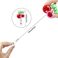 Porte-badge rétractable en acrylique avec clip ceinture, motif fruits mignons (fraise, avocat) et bouton de tirage facile