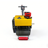 Mini-compacteur vibrant thermique portatif pour réparation routière, également disponible en version autoportée avec siège