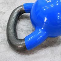 Kettlebell en fonte revêtue de vinyle SMARTFIT, couleur personnalisée pour la musculation