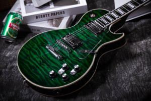 <span class=keywords><strong>LP</strong></span> Caoba Guitarra eléctrica de 6 cuerdas Brillo Sólido Top HPL Diapasón OEM Profesional - Product Image 3