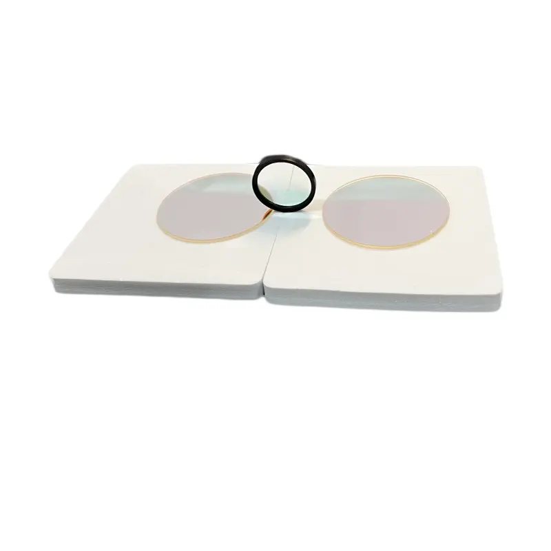 920 nm IR-Filter, kundenspezifischer optischer Bandpassfilter FWHM 10 nm Schmalband-Glasfilter für biomedizinische Instrumente