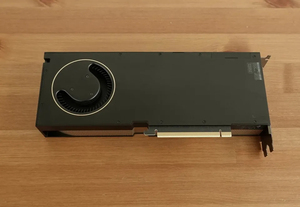 การ์ดจอ RTX 6000 Ada 48GB ECC GDDR6 รุ่นเรือธงสำหรับเวิร์กสเตชัน สถาปัตยกรรม Ada Lovelace สำหรับงานออกแบบ 3 มิติ การเรนเดอร์ และการประมวลผล AI มีสินค้าในสต็อก - Product Image 3