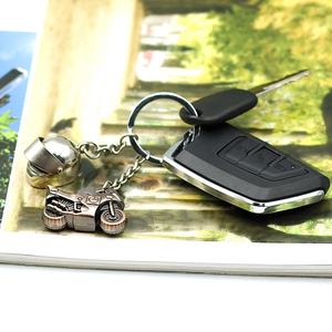 Vendita all'ingrosso in metallo su misura <span class=keywords><strong>3D</strong></span> moto e casco portachiavi in lega di zinco Motocross modello portachiavi ciondolo moto portachiavi - Product Image 6