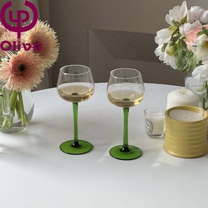 <span class=keywords><strong>Verre</strong></span> <span class=keywords><strong>à</strong></span> Champagne Vintage pour Dame, <span class=keywords><strong>Verre</strong></span> <span class=keywords><strong>à</strong></span> <span class=keywords><strong>Vin</strong></span> Rouge Doux Émeraude, Cadeau Vintage, <span class=keywords><strong>Verre</strong></span> en Cristal, Tige Verte Verte, Gobelet - Product Image 3