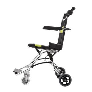 รถเข็นพับได้ Yuwell 2000 น้ำหนักเบา ทำจากอลูมิเนียม พกพาสะดวก สำหรับการเดินทางและการใช้งานในชีวิตประจำวัน - Product Image 1