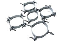 Collier de serrage pour poteau à quatre boulons en fer galvanisé pour système de quincaillerie de ligne aérienne, haute résistance à la traction, conception personnalisée disponible