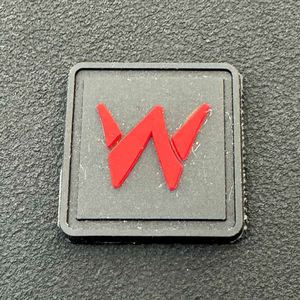 Patch PVC 3D souple personnalisé avec logo de marque, conception sur mesure, badge en caoutchouc souple PVC, à coudre ou thermocollant, sans minimum de commande - Product Image 1