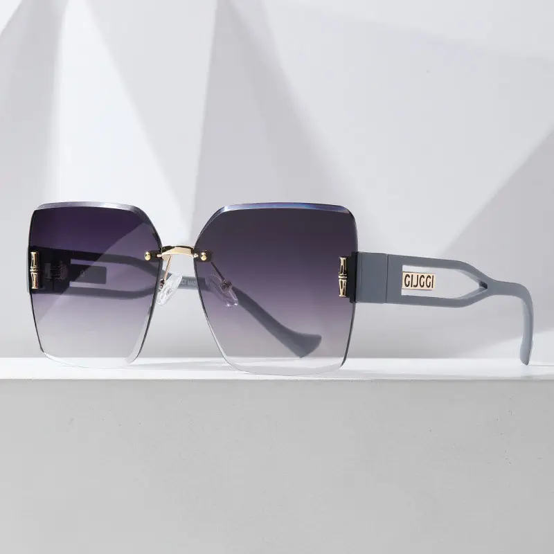 2024 toptan tasarımcı güneş gözlüğü İtalyan boy güneş gözlüğü dikdörtgen boyutu üzerinde kadınlar için güneş gözlüğü