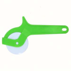 Couteaux à pizza en plastique bon marché pour la publicité, cadeaux promotionnels, coupe-pizzas personnalisés imprimés - Product Image 4