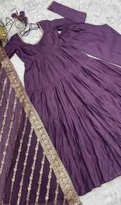 Robe Anarkali en tissu Chanderi Romansilk de qualité supérieure pour femmes, élégante robe longue Anarkali, vêtements ethniques indiens, robe de fête - Product Image 6