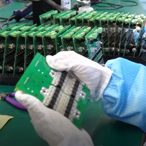 تسليم سريع PCBA خدمة الصانع عينة مجانية مخصص لوحة دوائر كهربائية تجميعة pcb