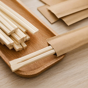 Baguettes jetables en bambou, emballées individuellement avec étui personnalisé, finition lisse, pour les fêtes - Product Image 2
