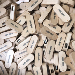 Tùy chỉnh bằng gỗ <span class=keywords><strong>USB</strong></span> Flash Drive Pen Drive Pendrive gỗ <span class=keywords><strong>USB</strong></span> <span class=keywords><strong>Stick</strong></span> 1GB 2GB 4GB 8GB 16GB 32GB 64GB với logo của bạn tùy chỉnh USB2.0 - Product Image 3