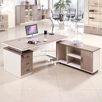 Améliorez votre espace de travail sans vous ruiner : bureaux de direction de haute qualité pour les entreprises modernes, mobilier de bureau.