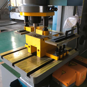 Machine universelle hydraulique de poinçon et de cisaillement avec un diamètre de poinçon en métal de 35 mm d'épaisseur de <span class=keywords><strong>50</strong></span> mm de capacité de 160 tonnes pour le traitement - Product Image 4