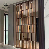 Paravent de luxe personnalisé en acier inoxydable 304 pour la décoration et la séparation d'espace, idéal pour les projets de hall d'hôtel et d'appartement