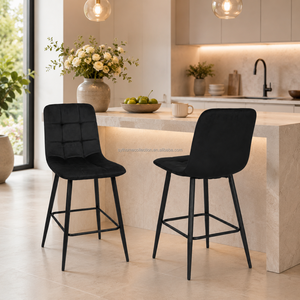 Tabourets de bar noirs pour la cuisine, directement de l'usine, avec dossier haut, assise rembourrée et base métallique stable - Product Image 1
