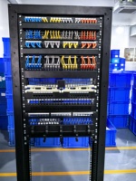 Panel patch fiber optik rak pusat data 24 port dengan adaptor LC/SC tersedia