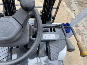 Chariot élévateur TCM 30 de qualité supérieure 3 tonnes 3 mètres Chariot élévateur d'occasion TCM Machine d'occasion Chariot élévateur Diesel d'occasion - Product Image 5